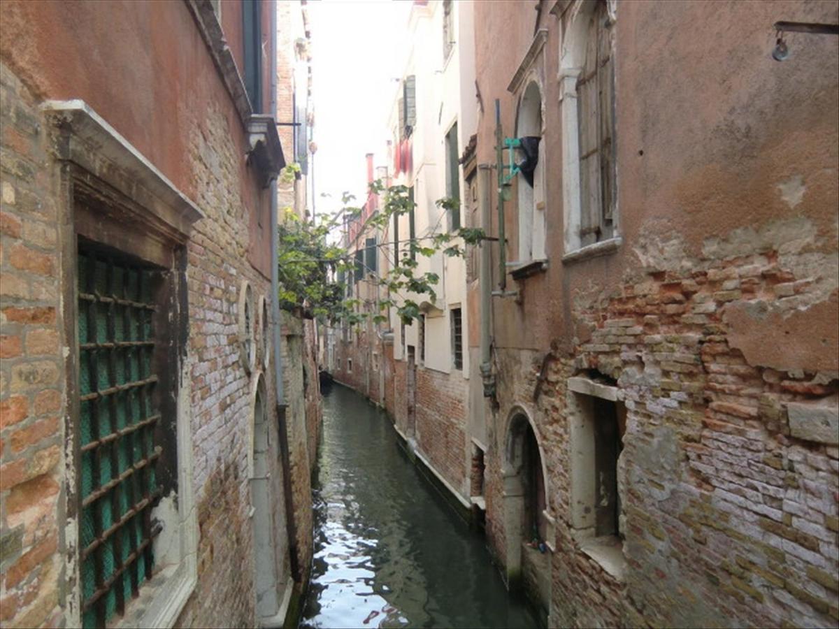 Canal Tron Venedig Exteriör bild