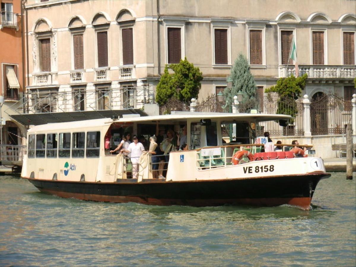 Canal Tron Venedig Exteriör bild